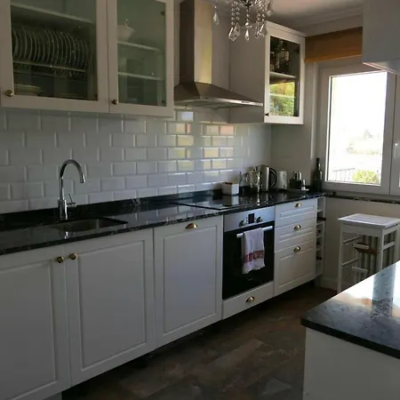 2 Bedrooms With Private Pool Terrace And Wifi At Szálloda